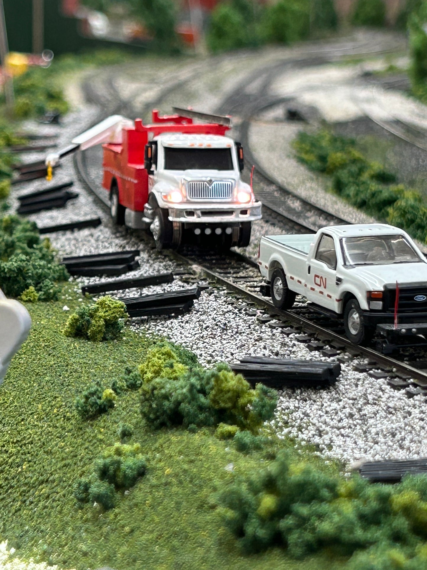 🟢 Railroad Ties - New