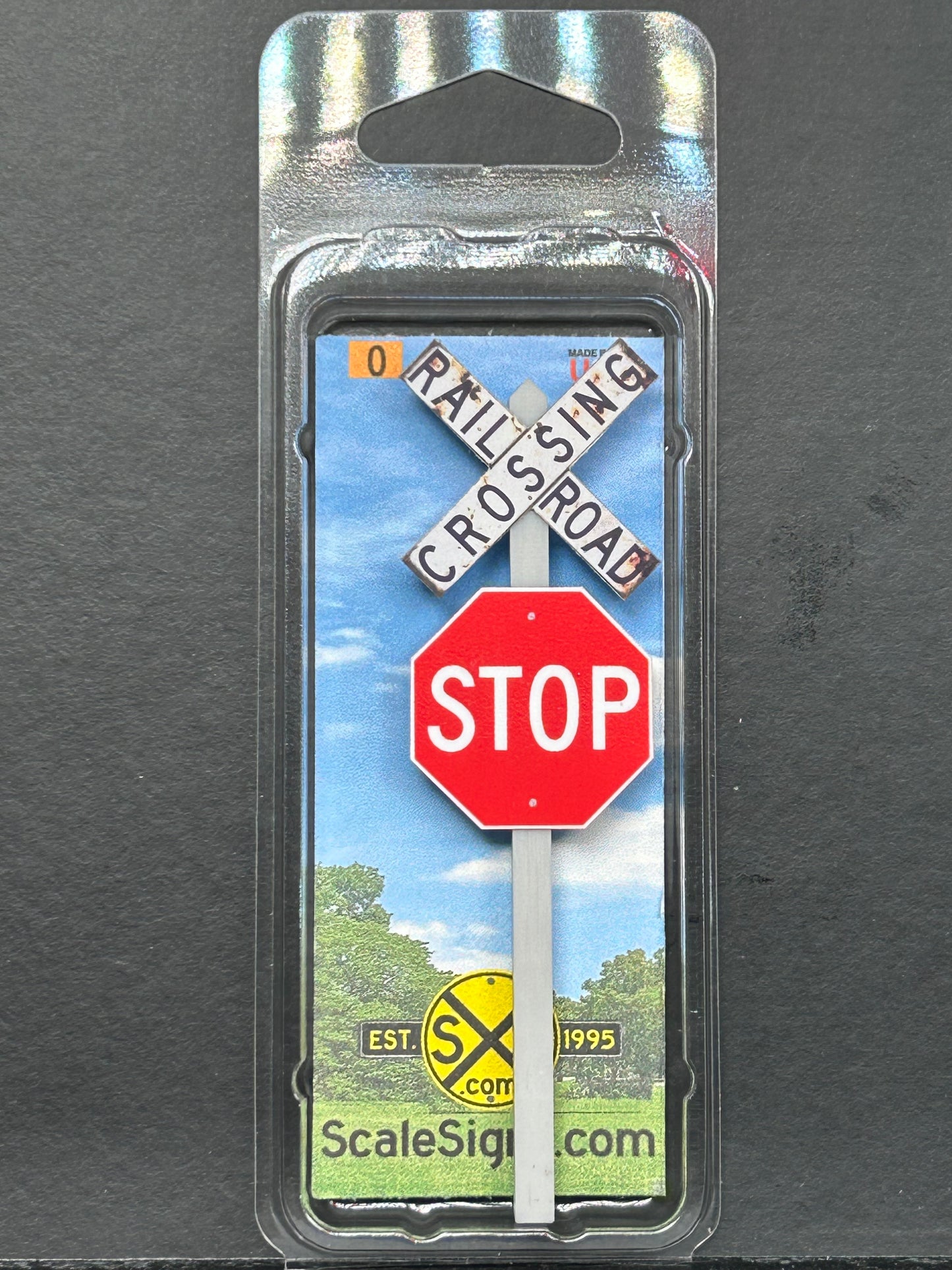 🟠 Crossbuck + Stop