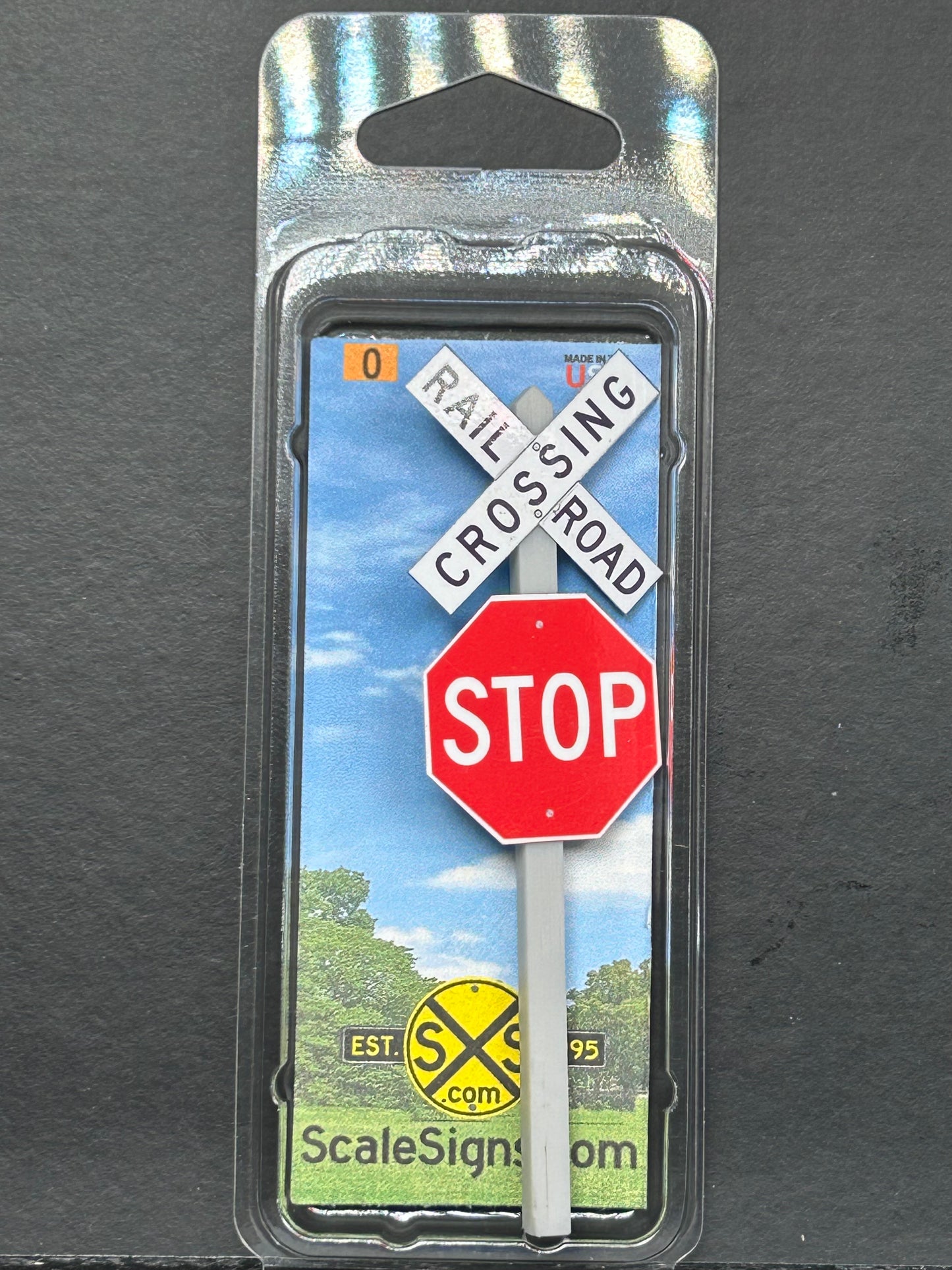 🟠 Crossbuck + Stop