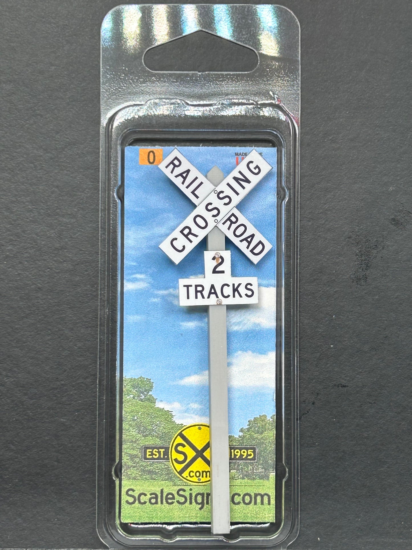 🟠 Crossbuck + 2 Tracks