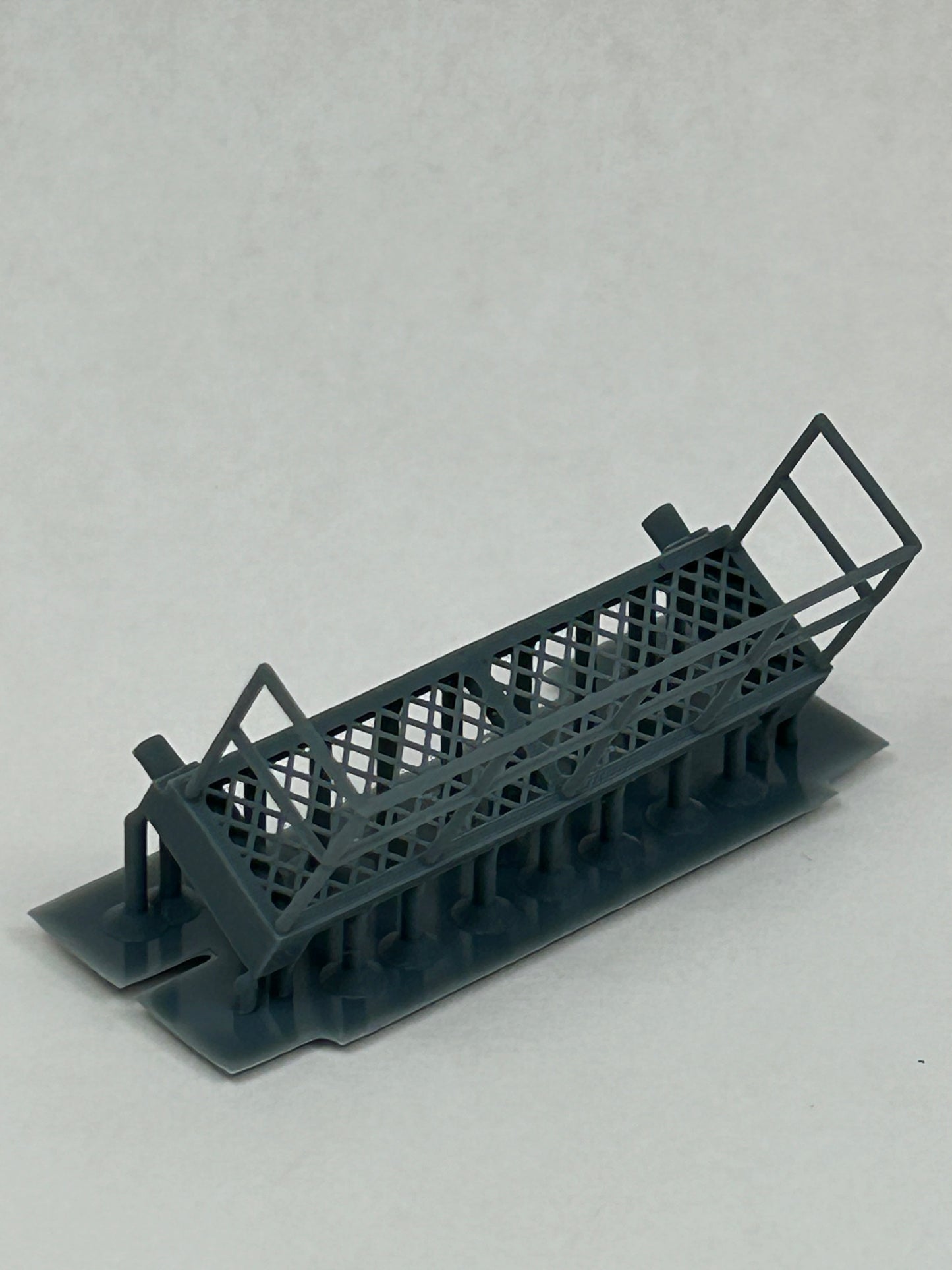 🟡 Tri-Post Billboard Kit in Gray