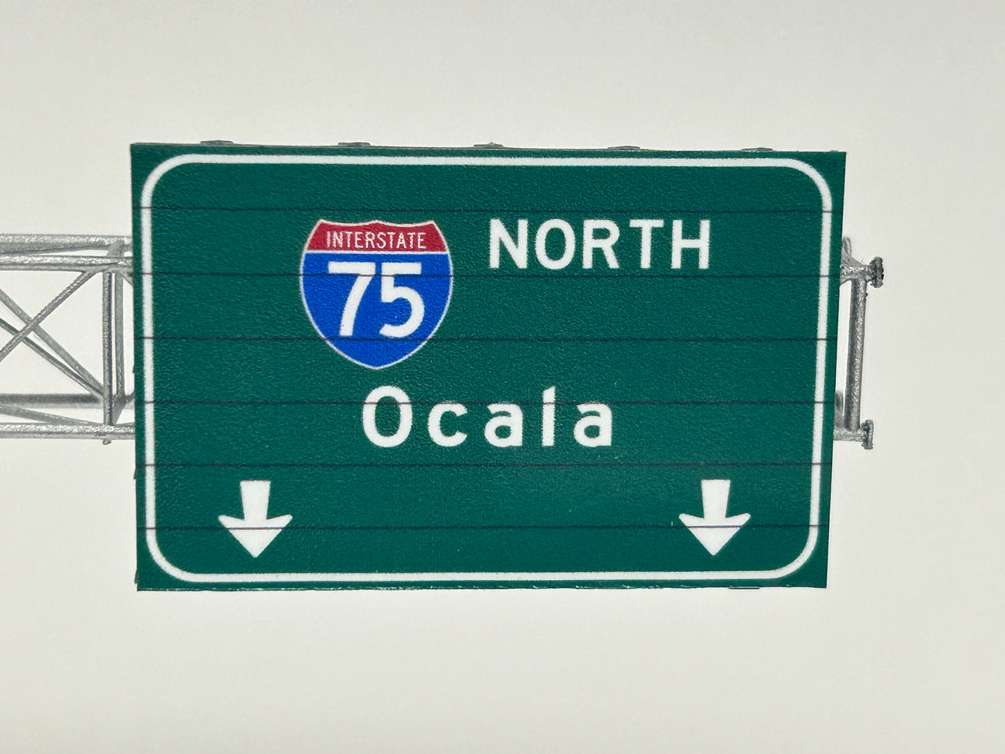 🟡 Highway Guide Signs / Wildwood 2 miles