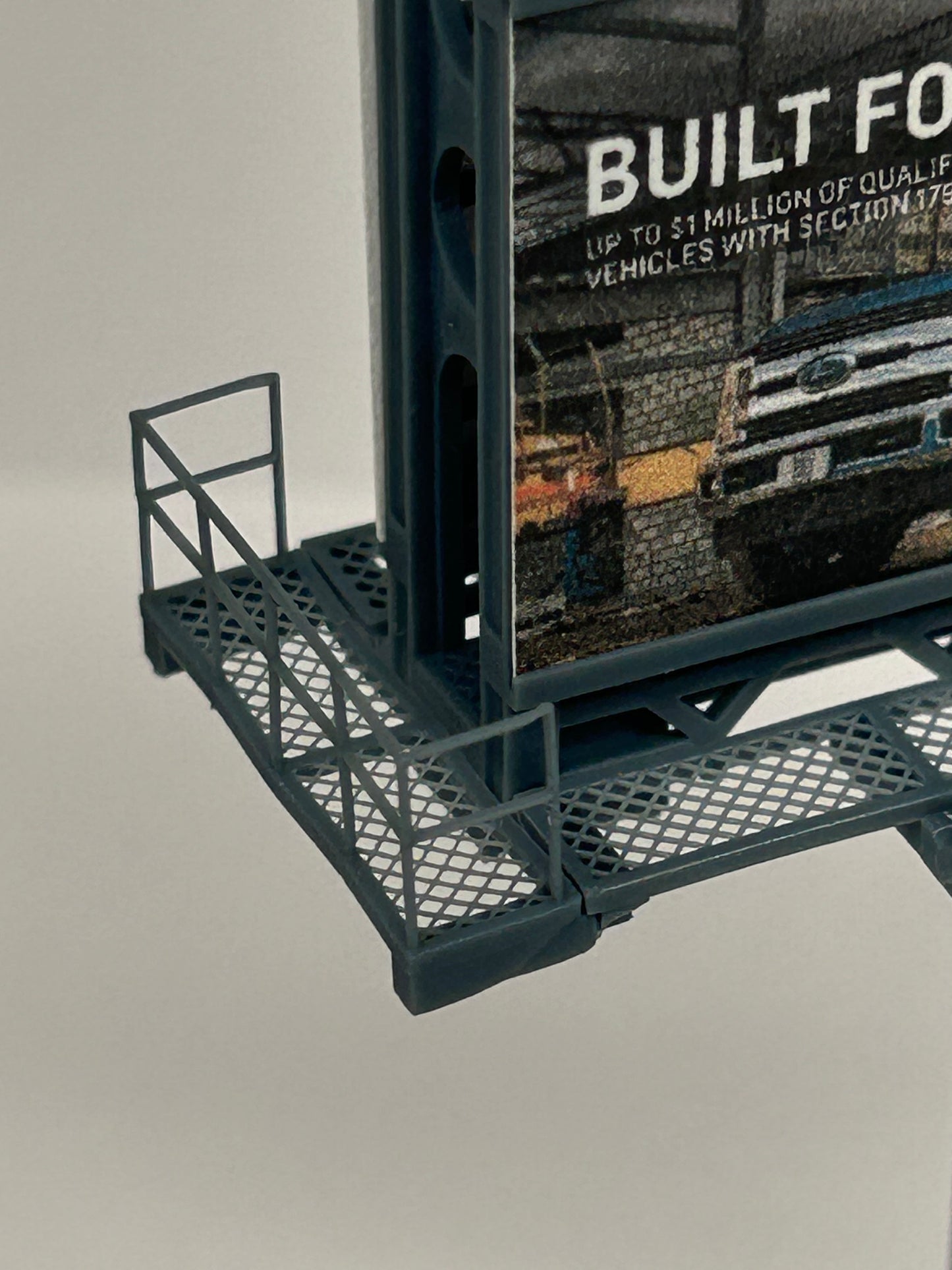 🟡 Tri-Post Billboard Kit in Gray