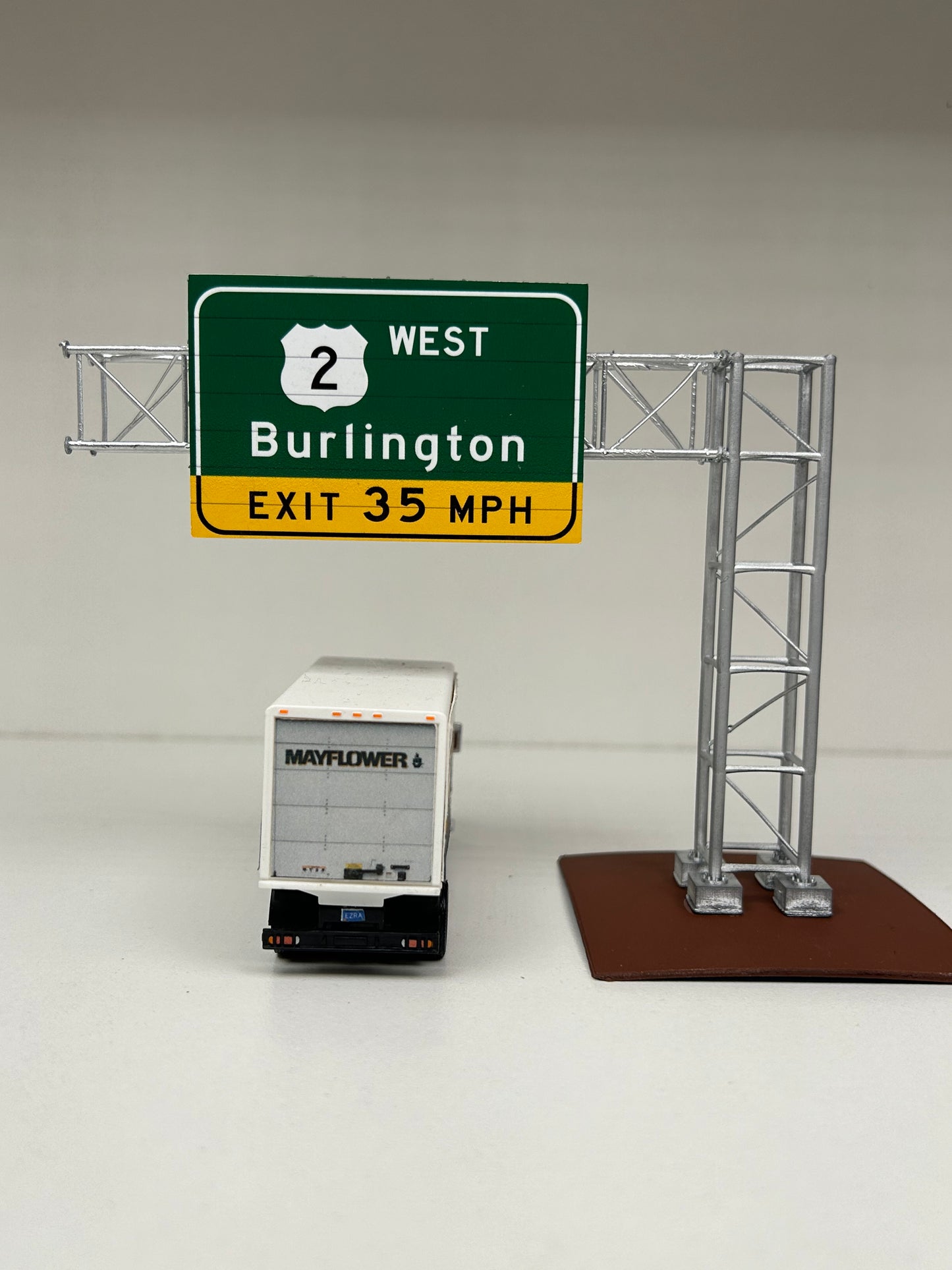 š¢ Highway Cantilever