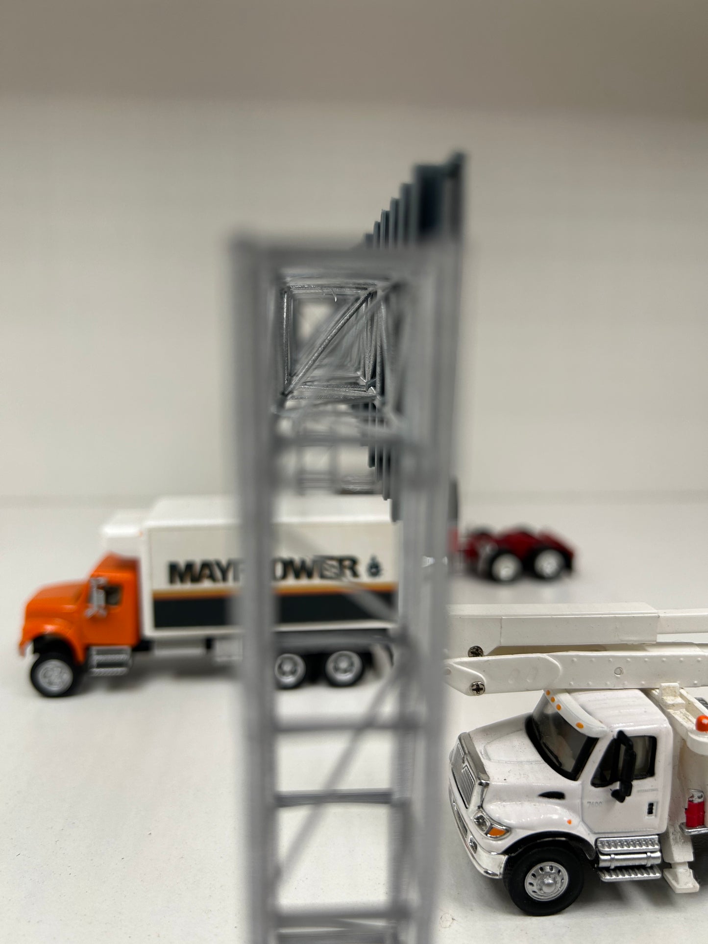 š¢ Highway Cantilever