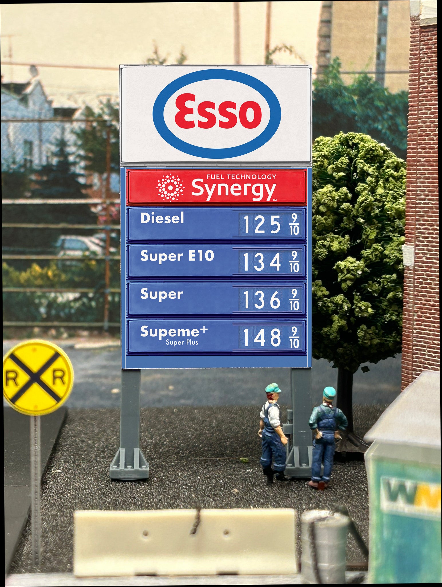 Esso ScaleSigns esso-scalesigns