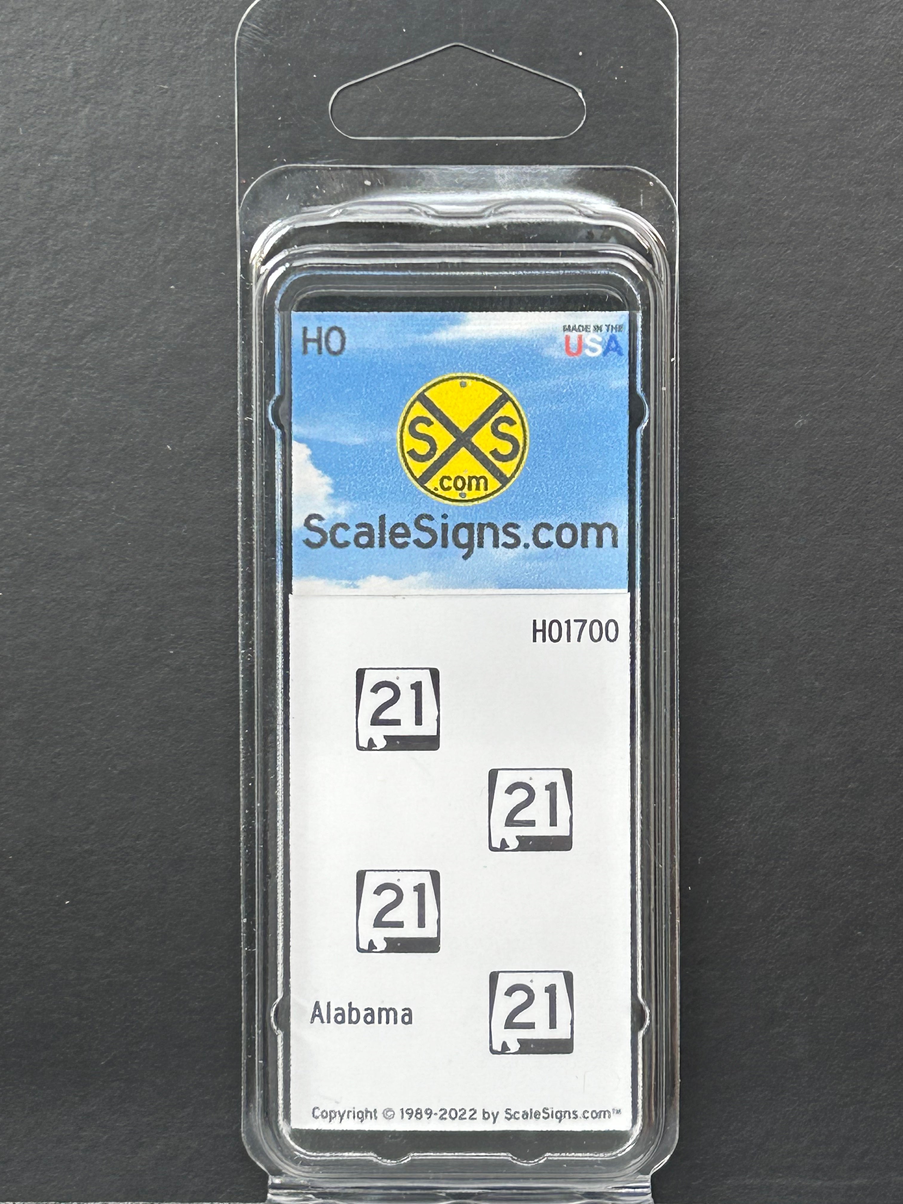 Scale Detailed Model Street and Railroad Signs in 1:87 HO Scale ...