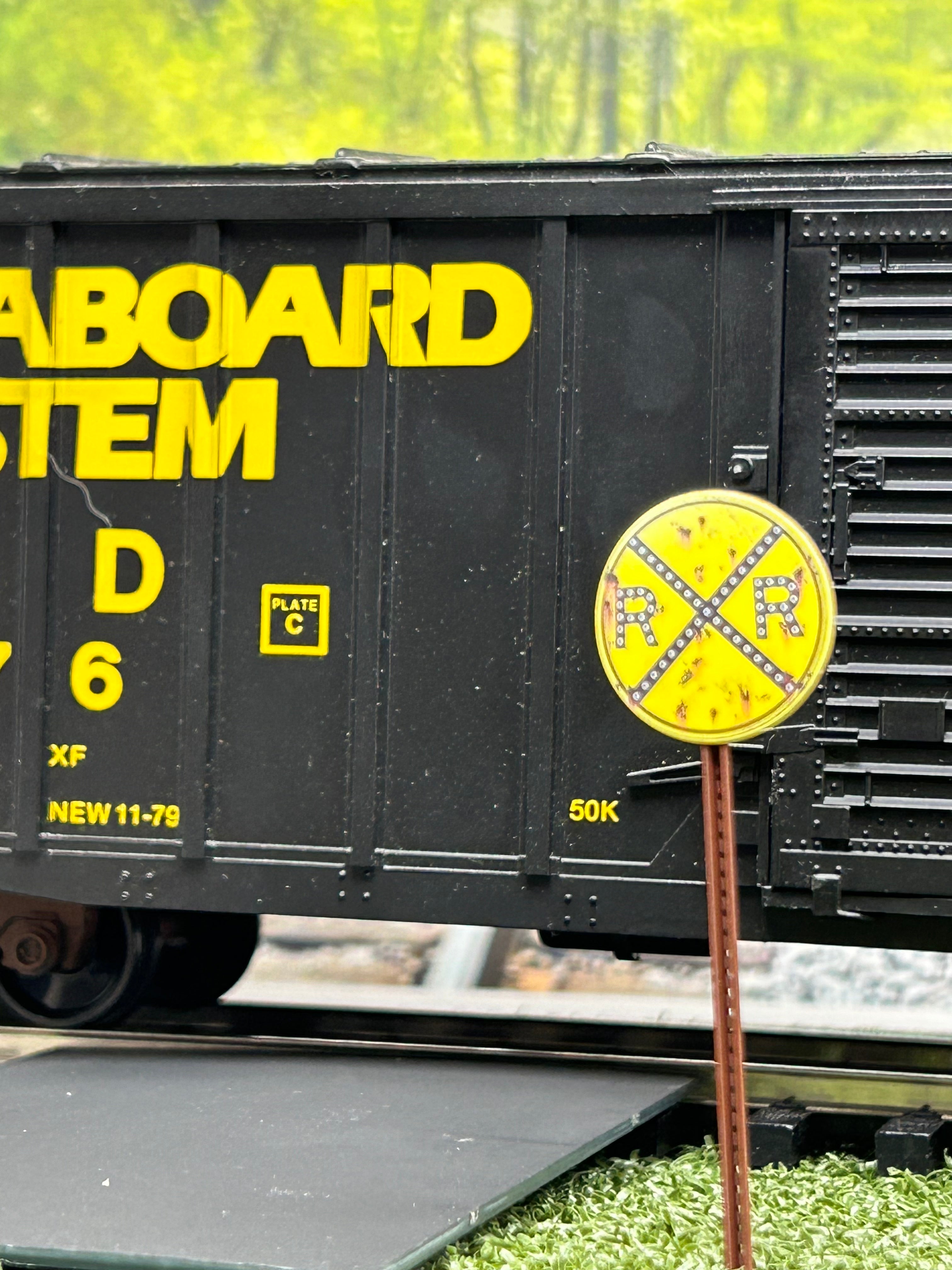 0 Scale Signs Scale Detailed Model Street and Railroad Signs in 1:48 O Scale ...