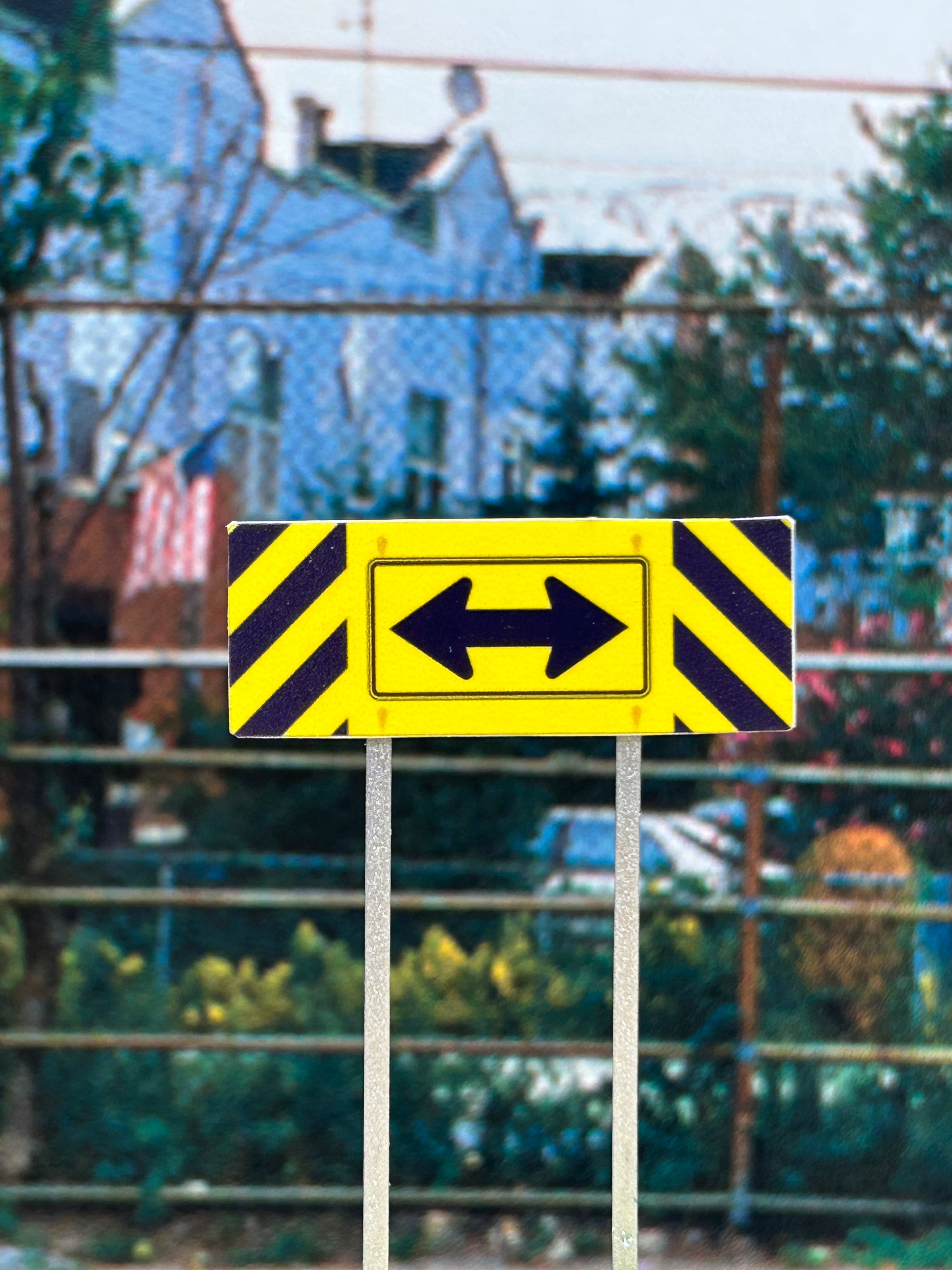 1:87 HO Scale model signs. – ScaleSigns.com