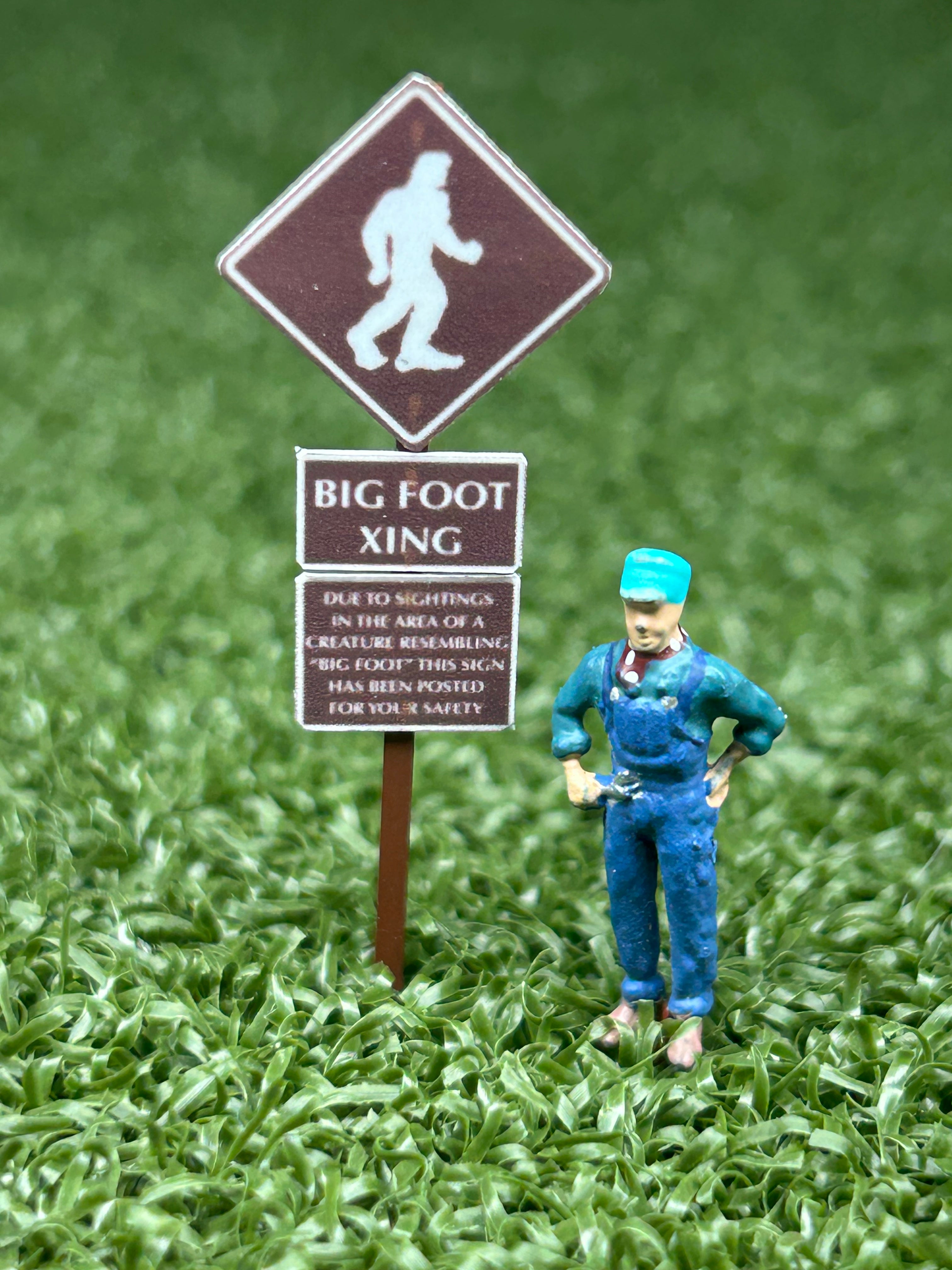 Scale Rider Sign Scale Detailed Model Street and Railroad Signs in 1:87 HO Scale ...